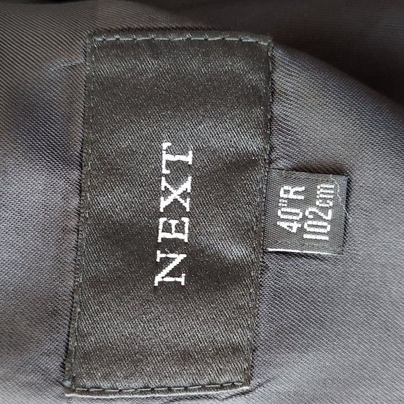 Men's Suit. Jacket 40 R, Pants 34x33 - Picture 7 of 9